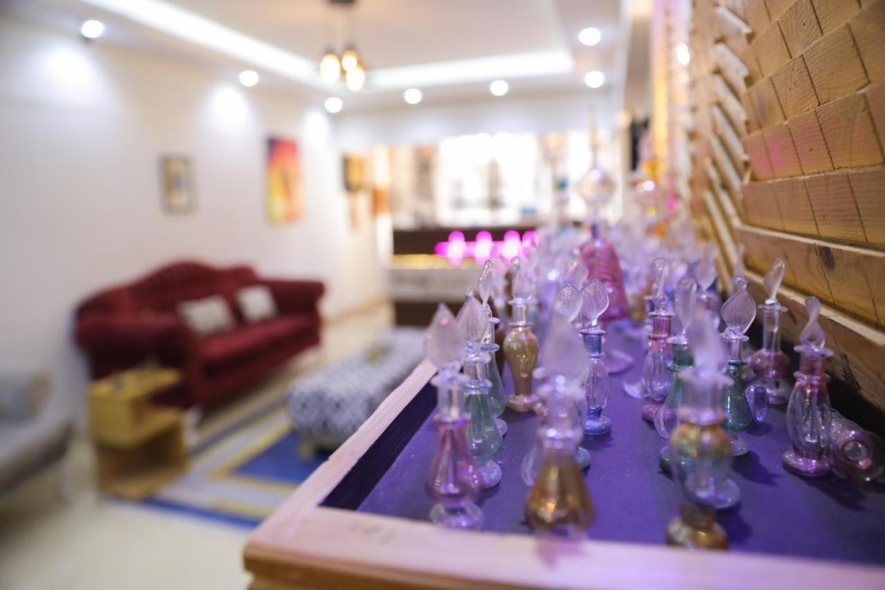King Tout Hotel Pyramids View Кайро Екстериор снимка